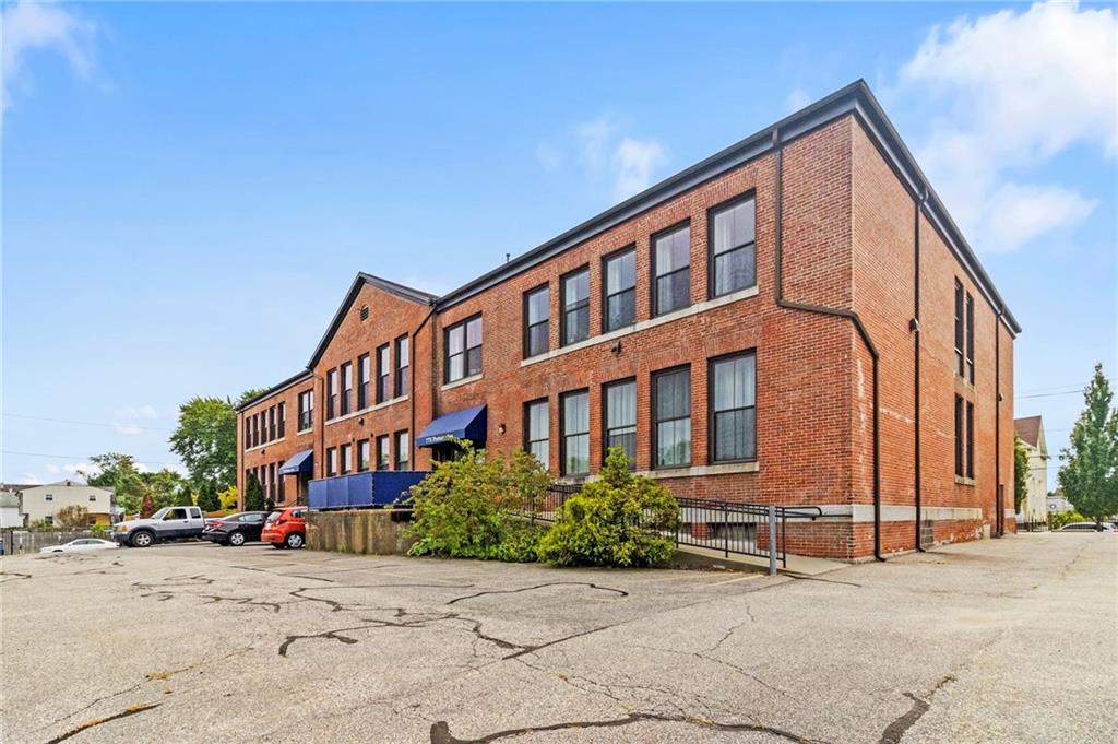 775 Potters Avenue, Unit#12, Providence