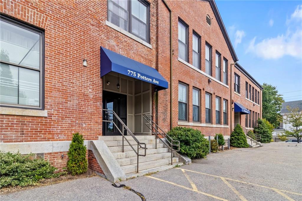 775 Potters Avenue, Unit#12, Providence