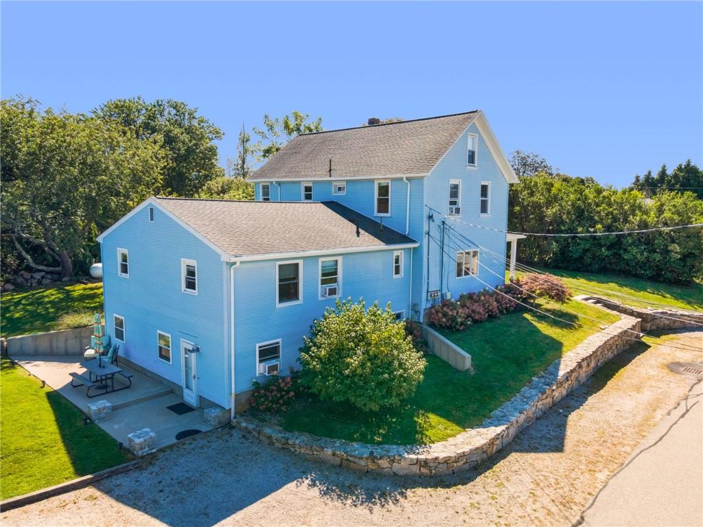 40 Hemlock Avenue, Narragansett