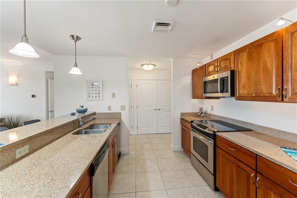 333 Atwells Avenue, Unit#305, Providence