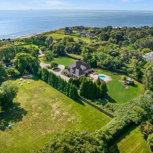 383 Ocean Road, Narragansett