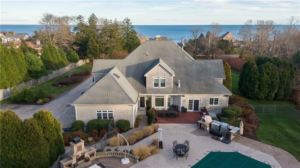 383 Ocean Road, Narragansett