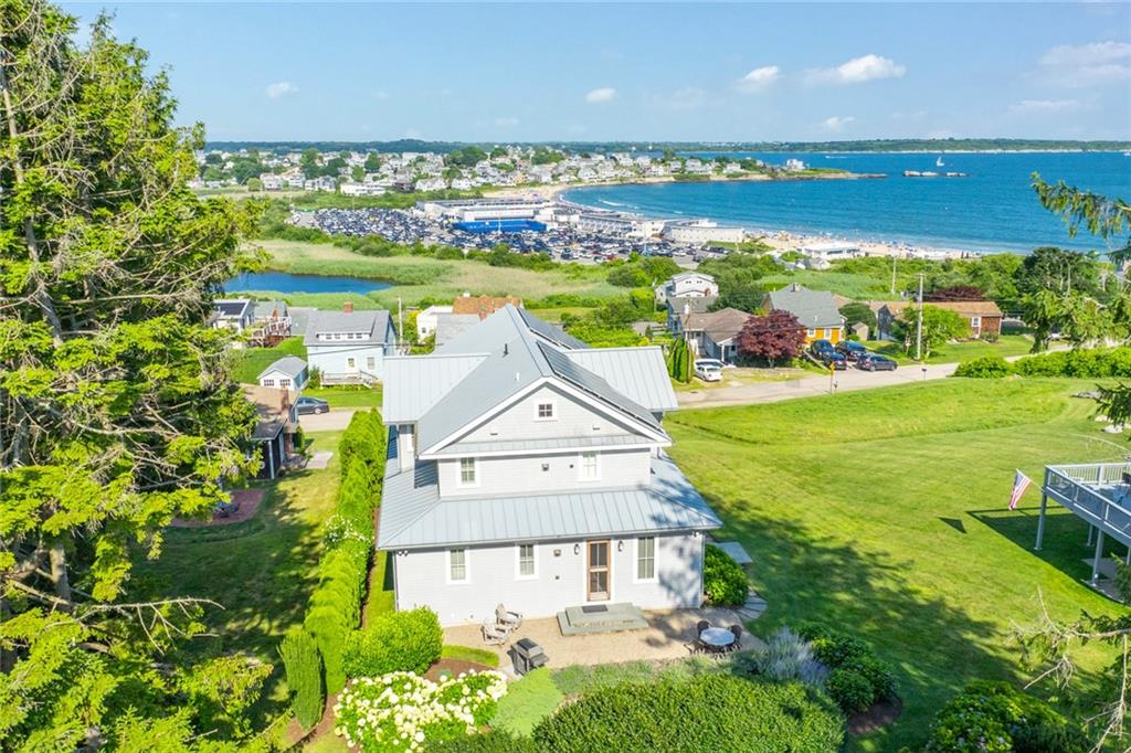 41 Conanicut Road, Narragansett