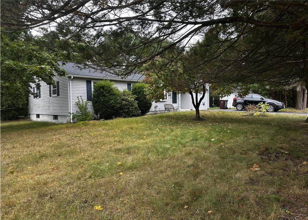 12 Bayberry Road, Woonsocket