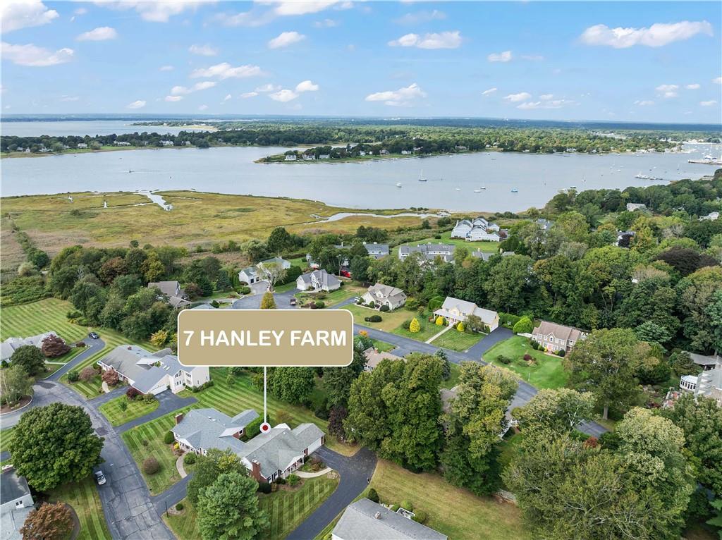 7 Hanley Farm Road, Warren