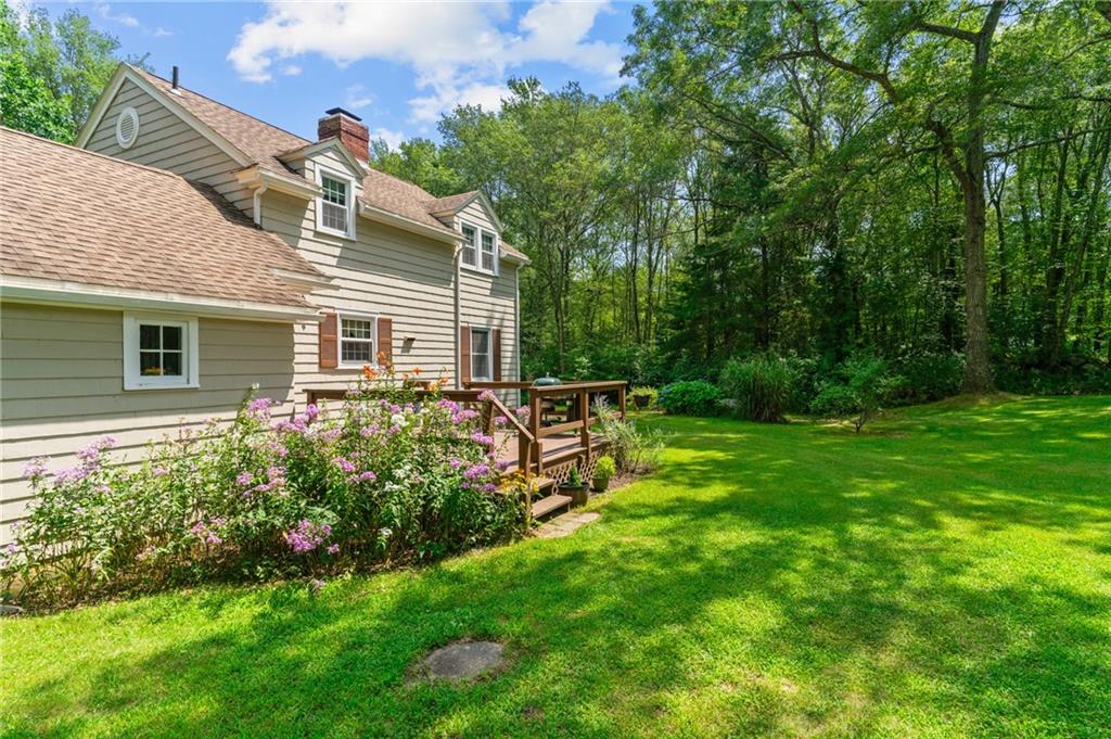 85 Canonchet Road, Hopkinton