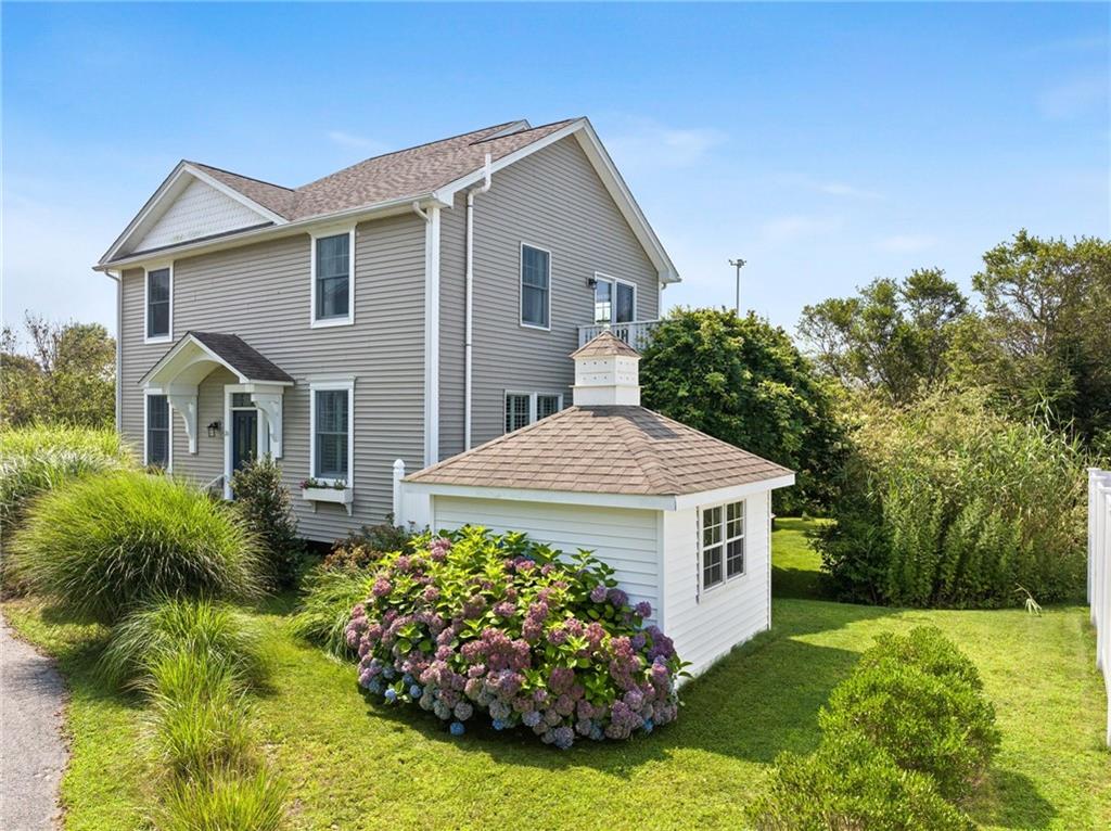 26 Anglers Court, Narragansett