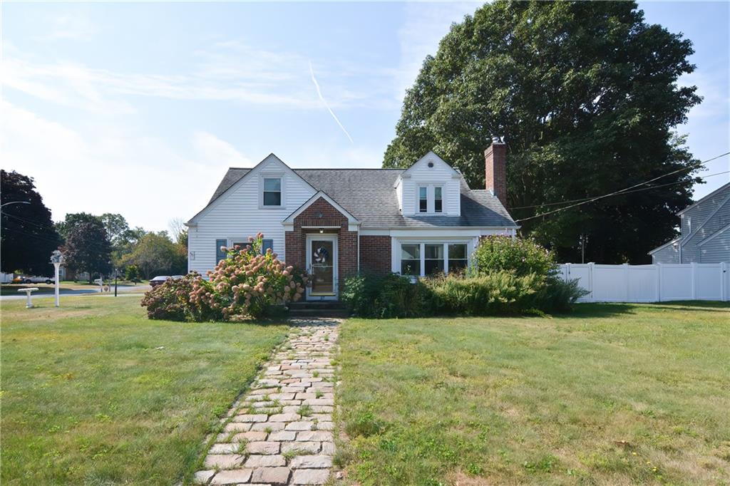 27 William Avenue, Seekonk