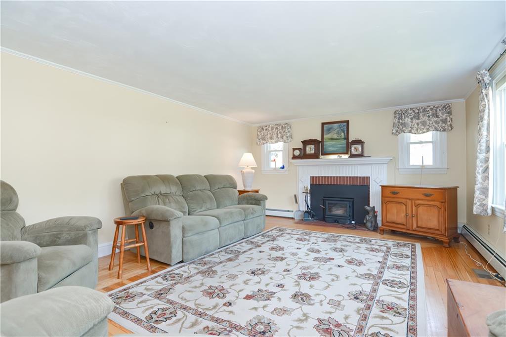 27 William Avenue, Seekonk