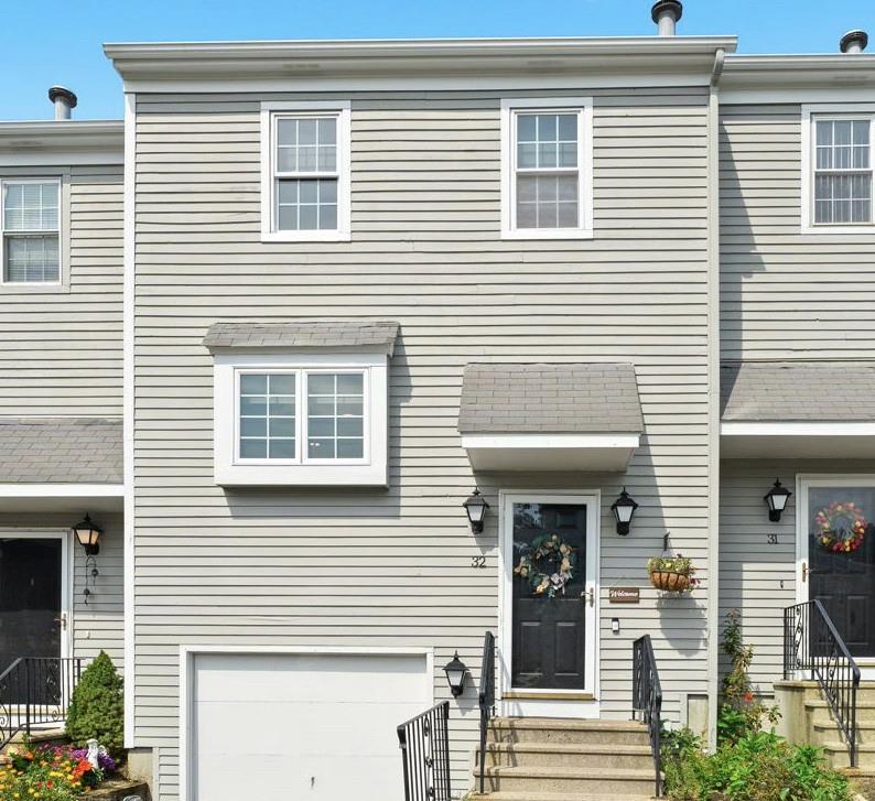 565 Quaker Lane, Unit#32, West Warwick