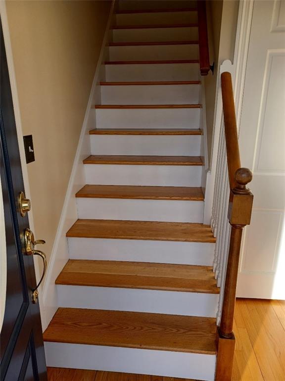90 Greenwich Avenue, East Providence