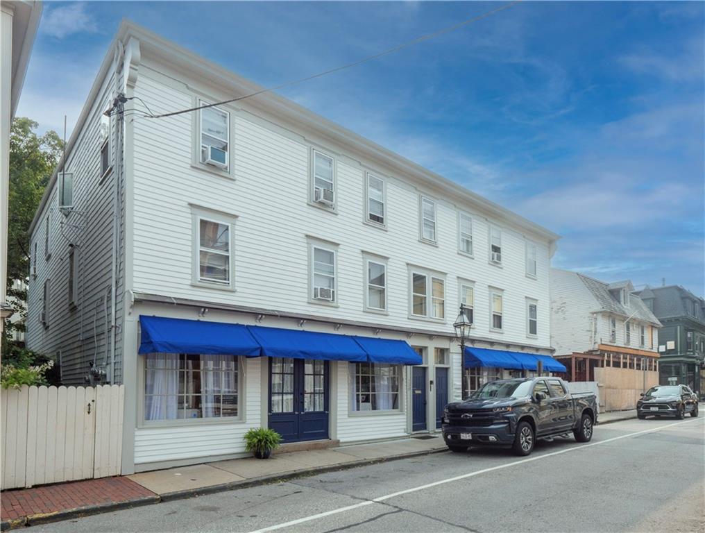 130 - 132 Spring Street, Newport