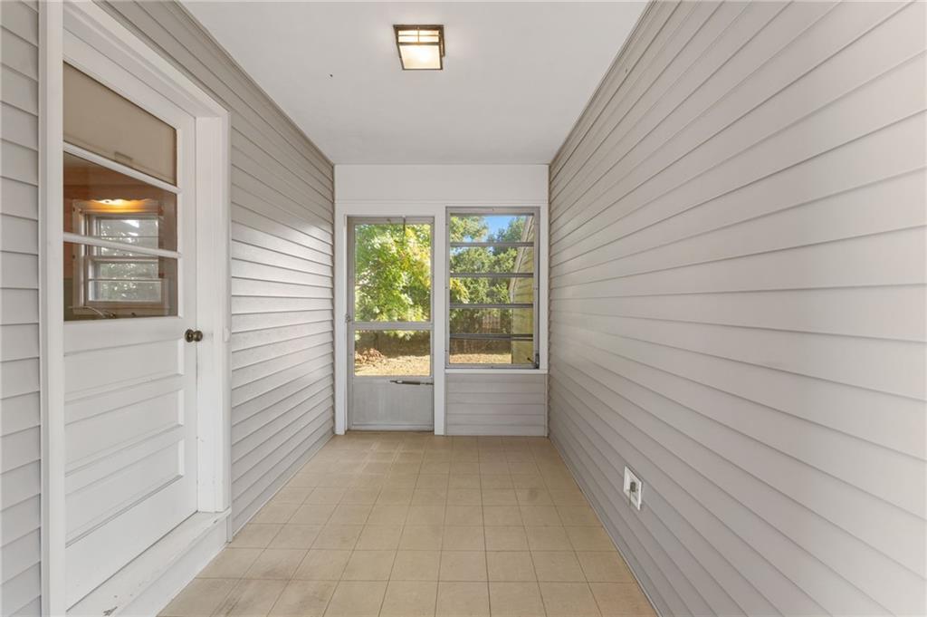 14 Newell Road, Cranston