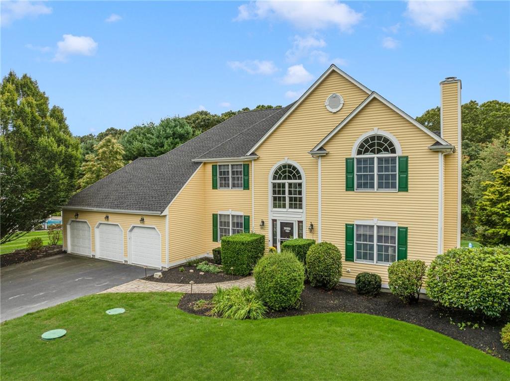 109 Crest Field Lane, North Kingstown