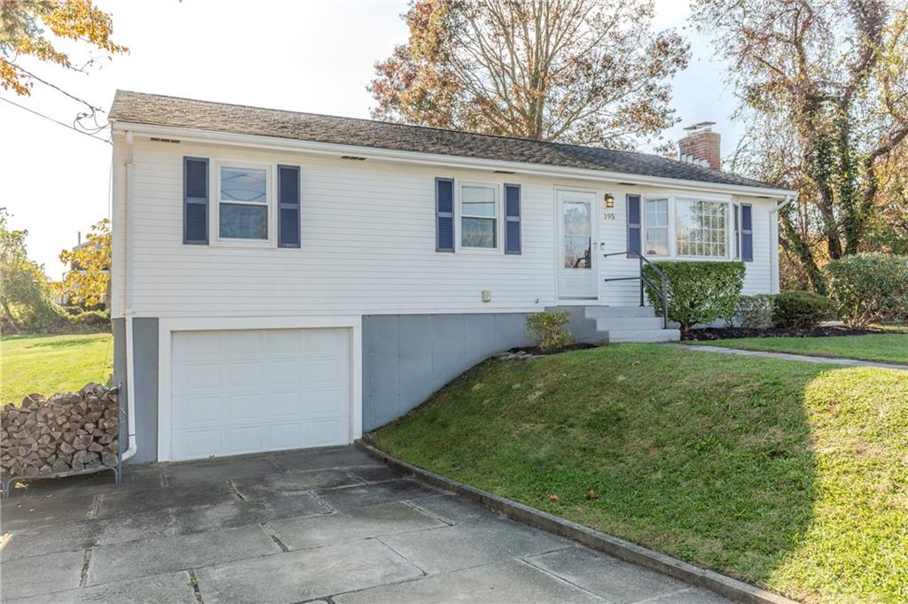 195 Windward Drive, Portsmouth