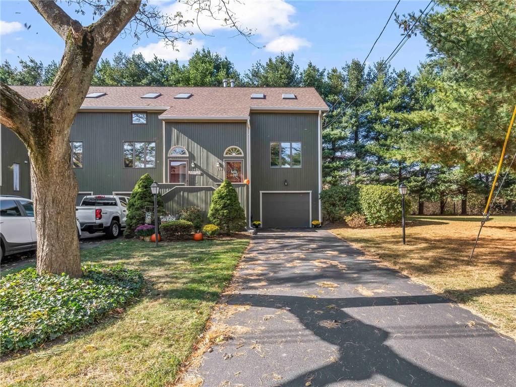 18 Tamarac Drive, Unit#d, Smithfield