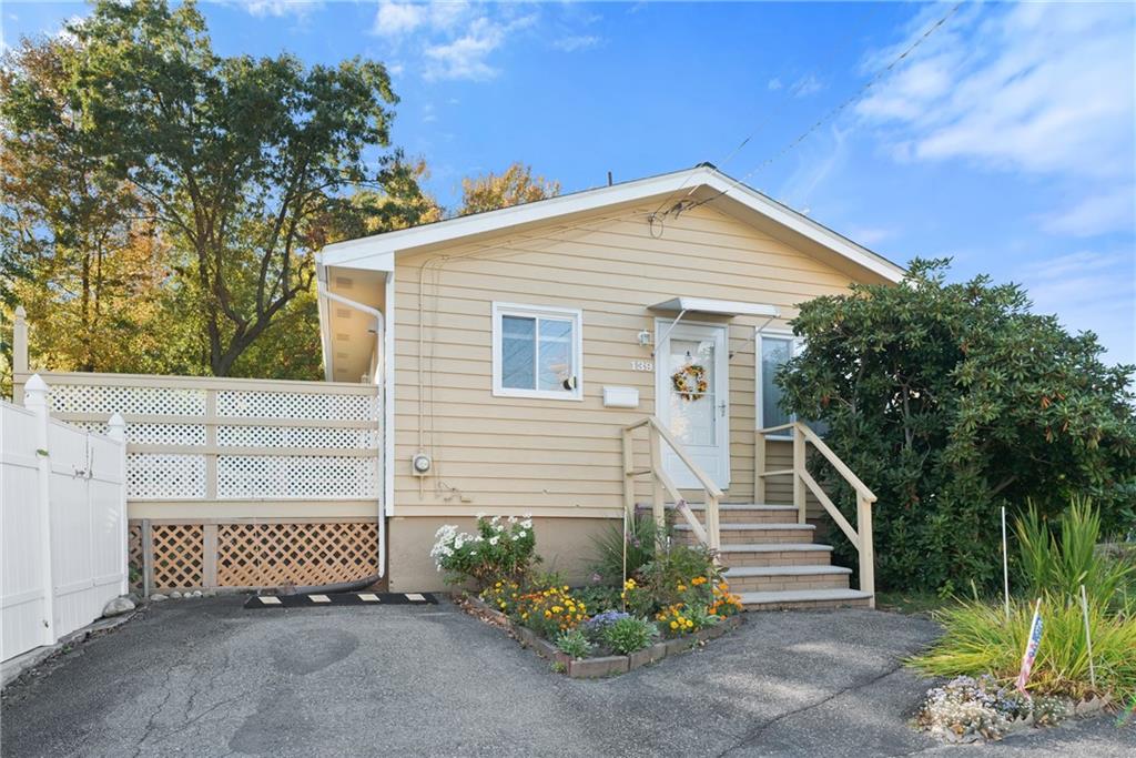 139 Park View Boulevard, Cranston