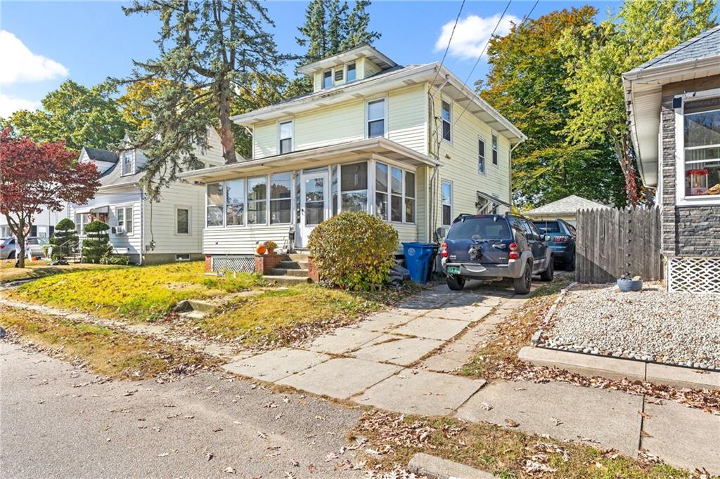 101 Knollwood Avenue, Cranston