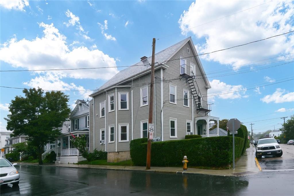 33 Middleton Avenue, Unit#2, Newport