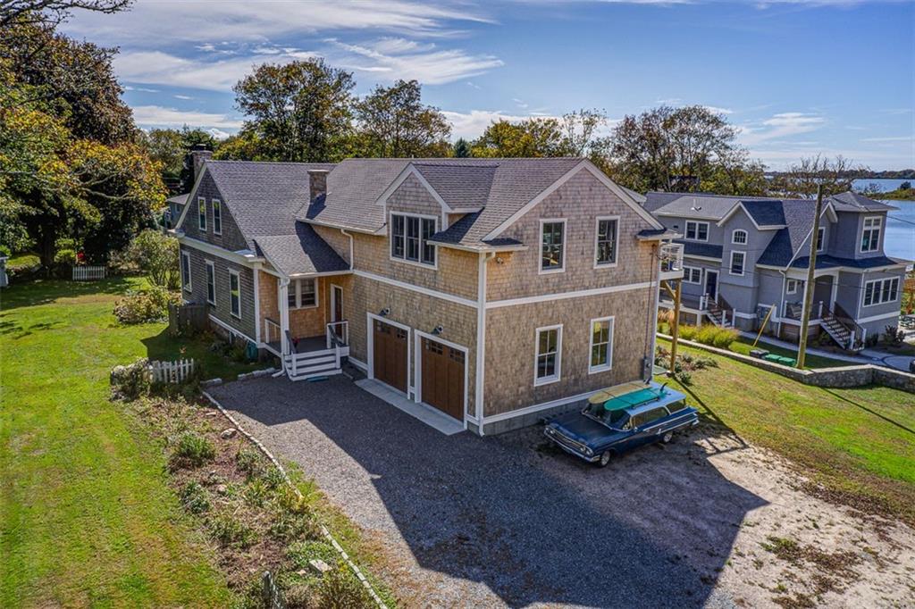 82 Maple Drive, South Kingstown