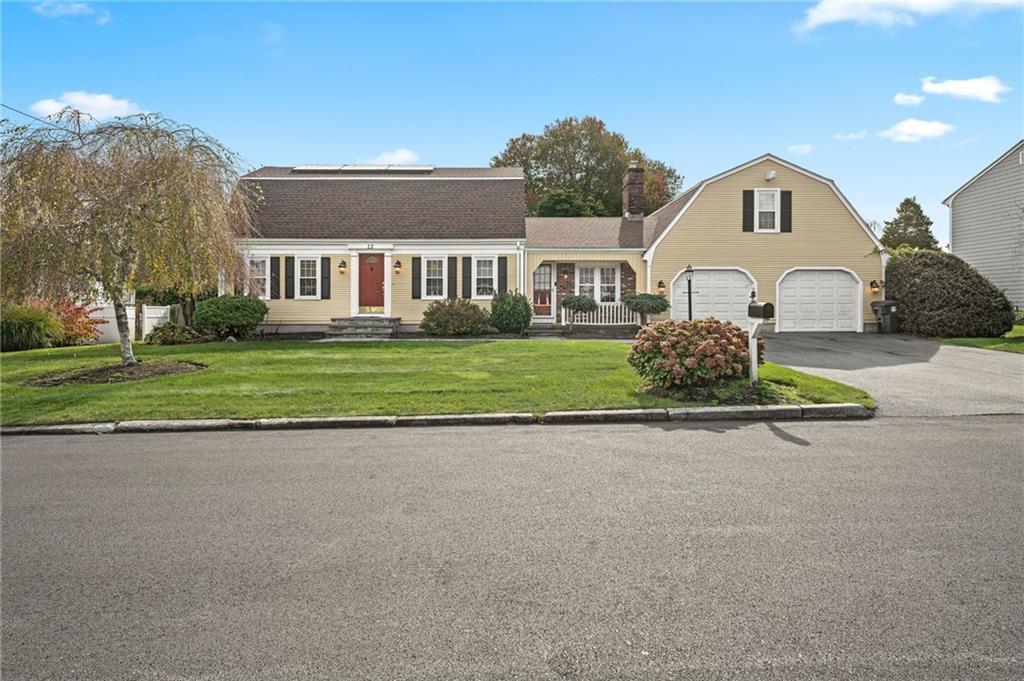 12 Carriage Way, North Providence