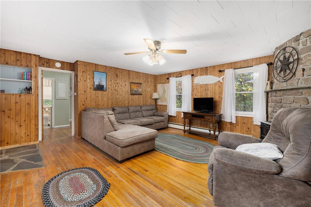 10 S Lawton Foster Road, Hopkinton