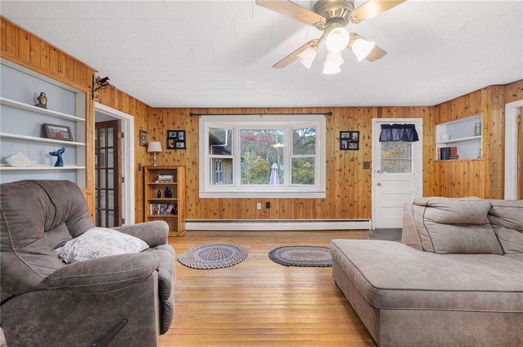 10 S Lawton Foster Road, Hopkinton