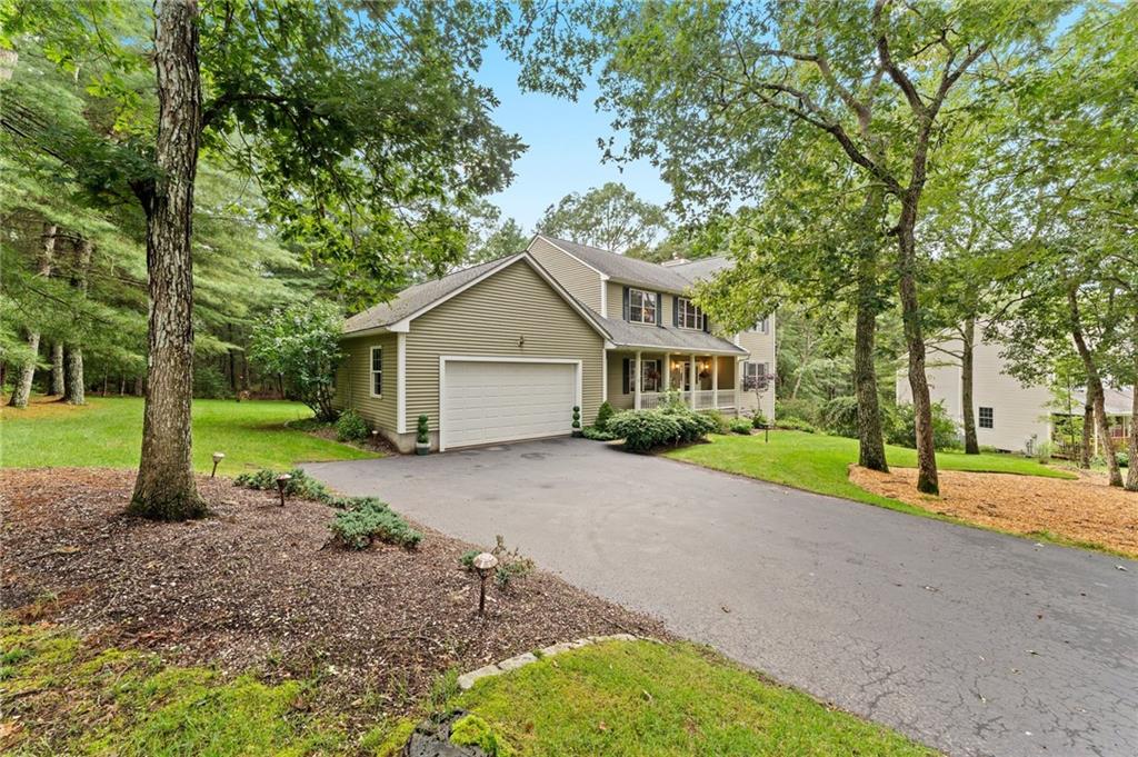 67 Moraine Court, South Kingstown