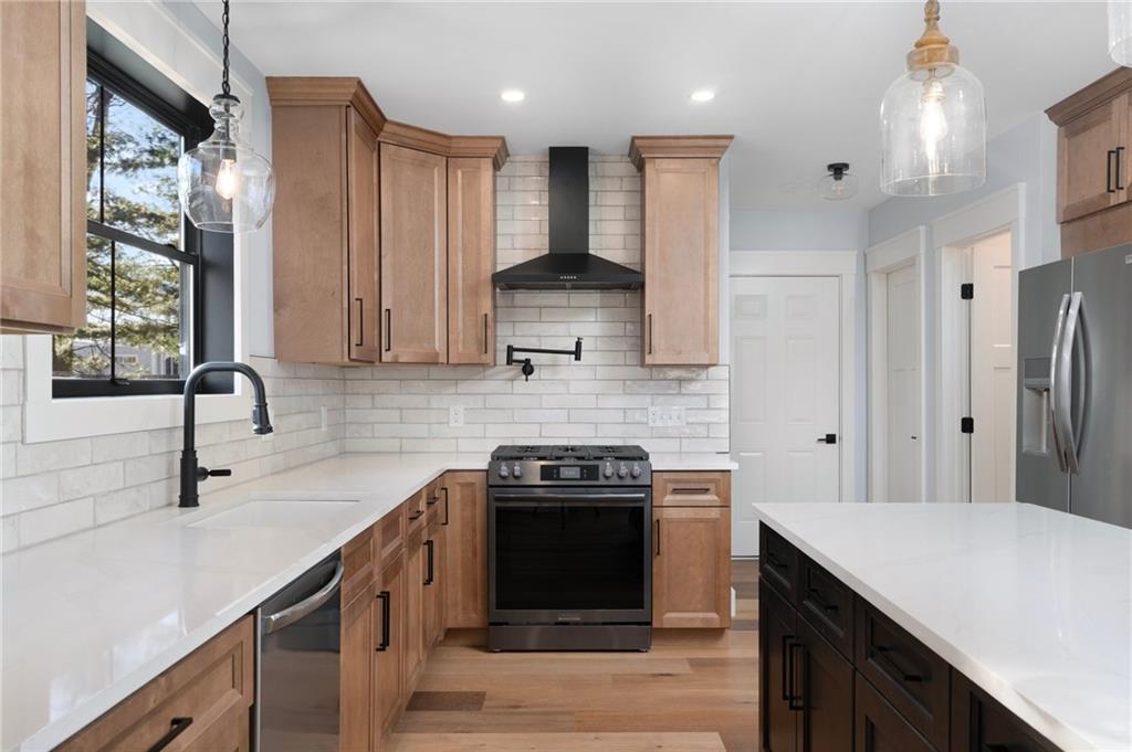 71 Johnson Avenue, North Kingstown