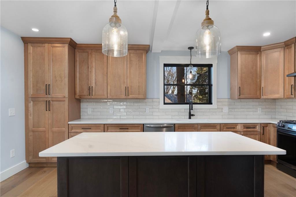 71 Johnson Avenue, North Kingstown
