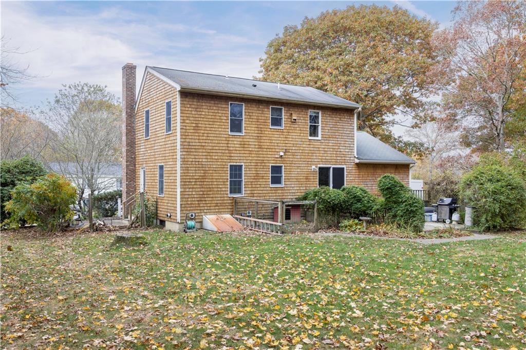 23 Erin Drive, South Kingstown