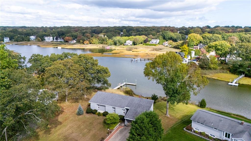 20 Radial Drive, South Kingstown