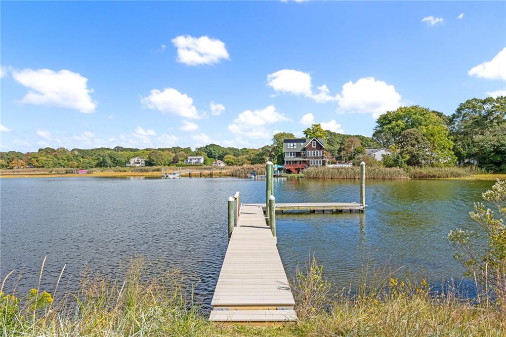 20 Radial Drive, South Kingstown