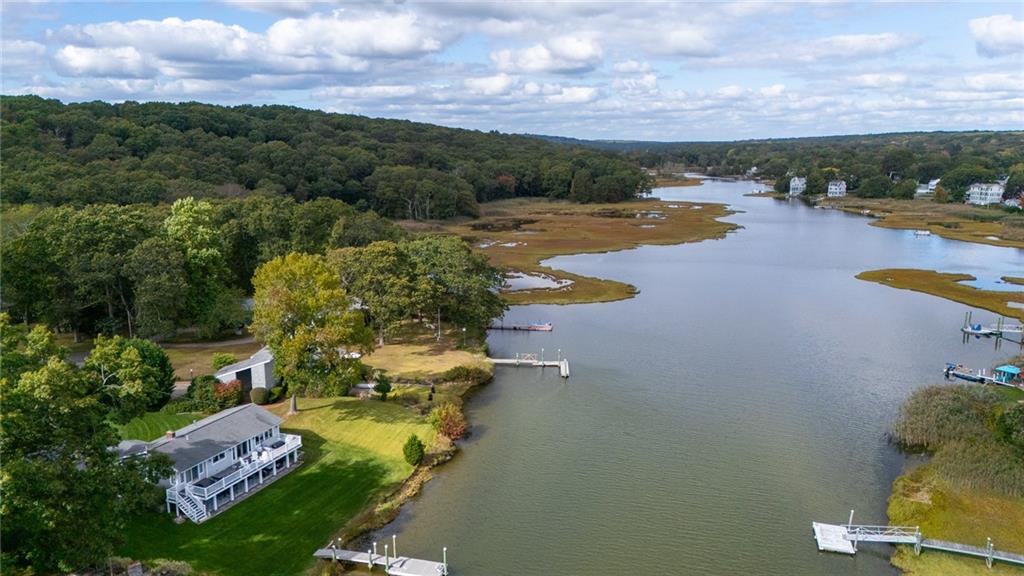 20 Radial Drive, South Kingstown