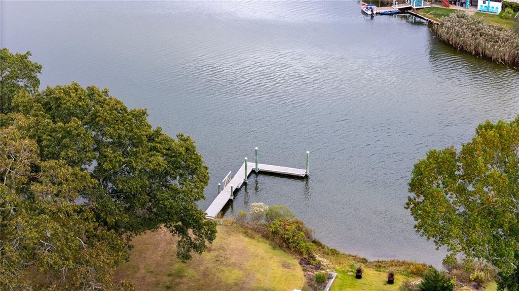 20 Radial Drive, South Kingstown