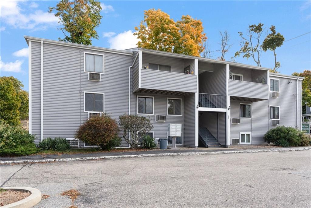 36 Cowesett Avenue, Unit#5, West Warwick