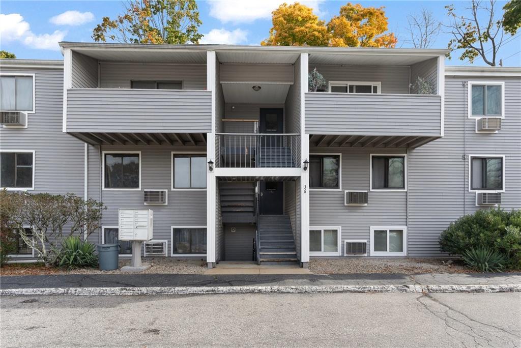 36 Cowesett Avenue, Unit#5, West Warwick