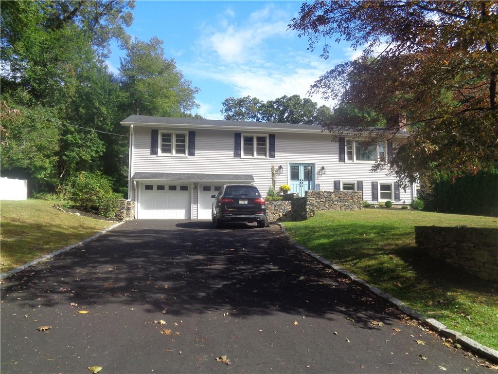 116 Winnisquam Drive, Warwick