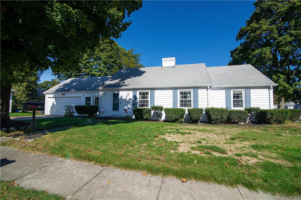 64 Padelford Avenue, East Providence