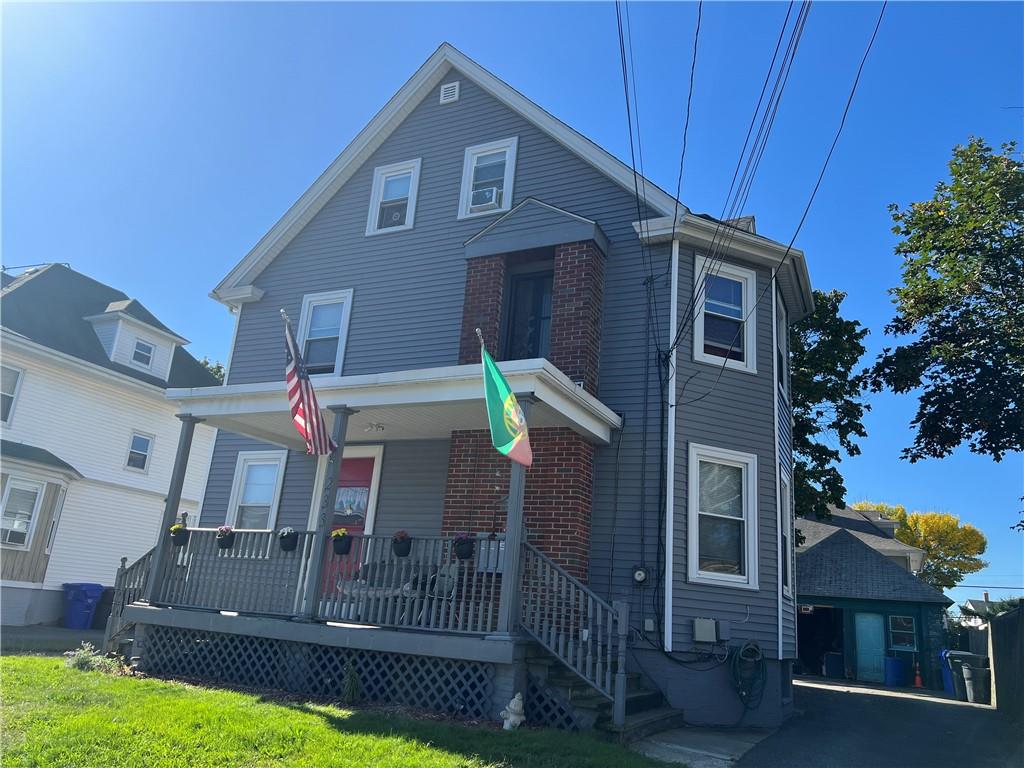 233 Waterman Avenue, East Providence