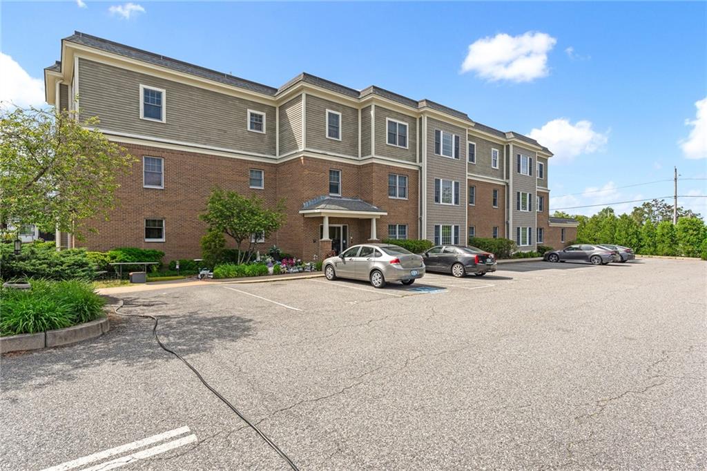 600 N Broadway, Unit#3a, East Providence