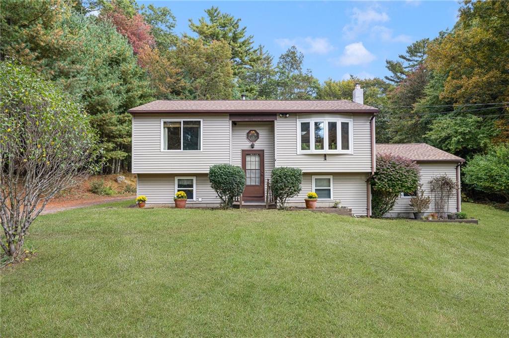 259 Robin Hollow Road, West Greenwich