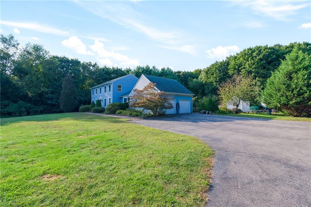 75 Hamilton Allenton Road, North Kingstown