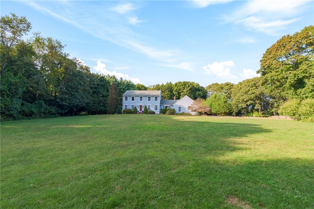 75 Hamilton Allenton Road, North Kingstown