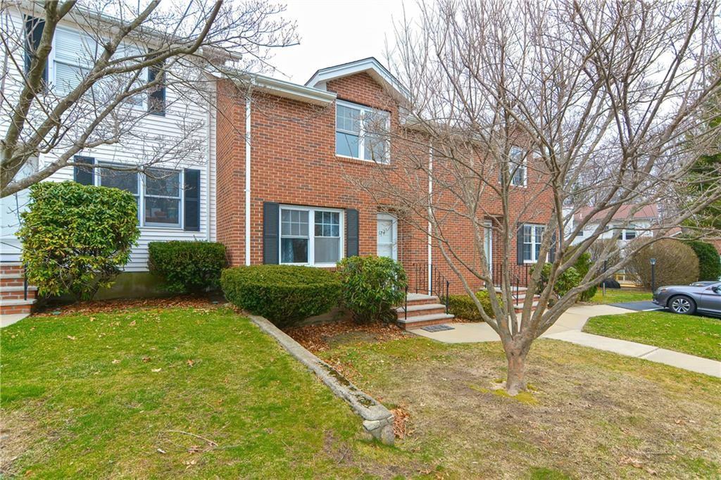 124 Forestwood Drive, North Providence