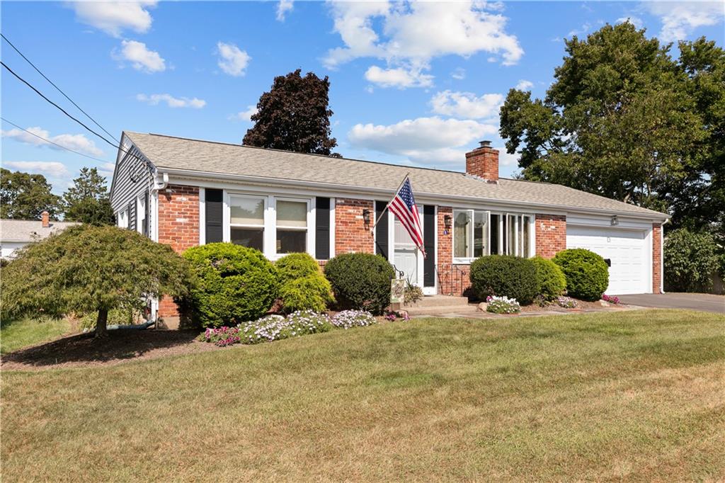 5 Cedarwood Drive, East Providence