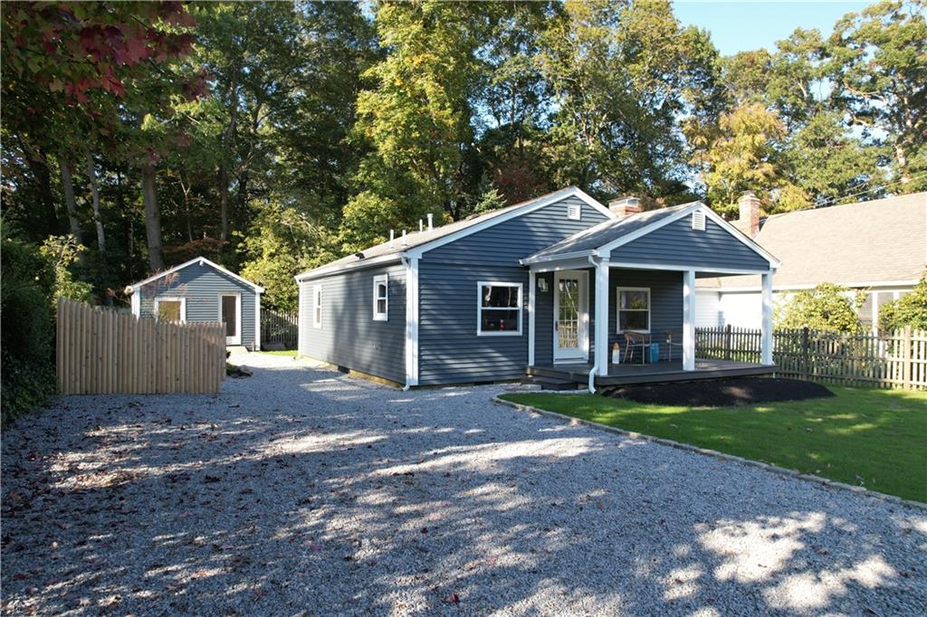 226 Plum Point Road, North Kingstown