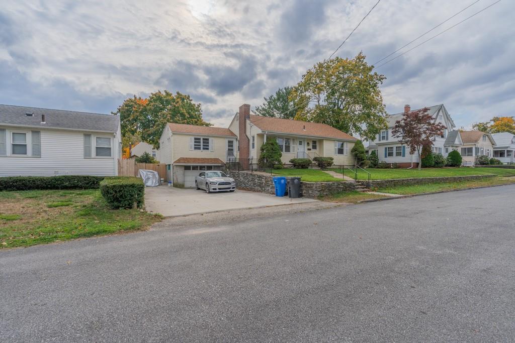 115 Friendly Road, Cranston