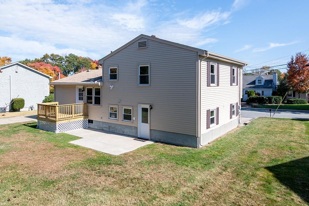 58 Elton Circle, Cranston