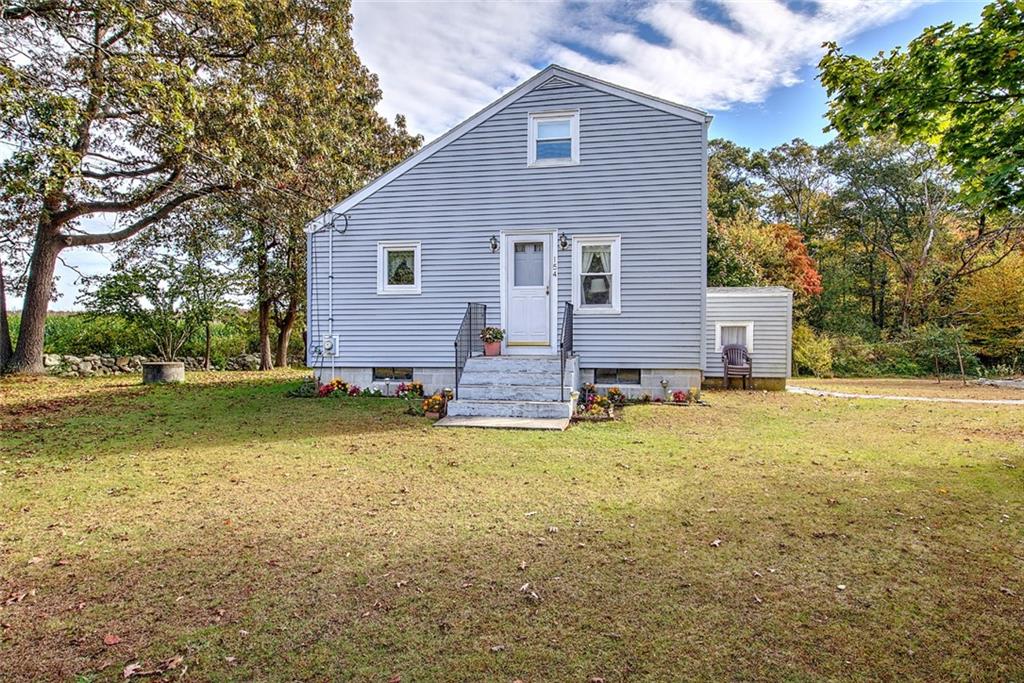 154 Old Pine Hill Road, Westport